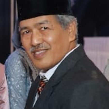 ARIS TANTOMAS SELFIE