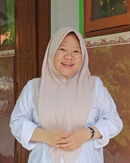 Dewi Oktaviani Tulung selfie